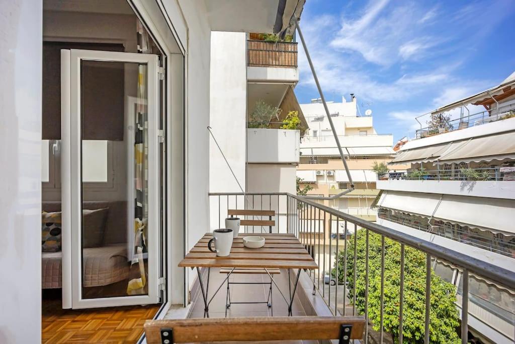 Apartment In The Middle Of Everything Atena Exterior foto