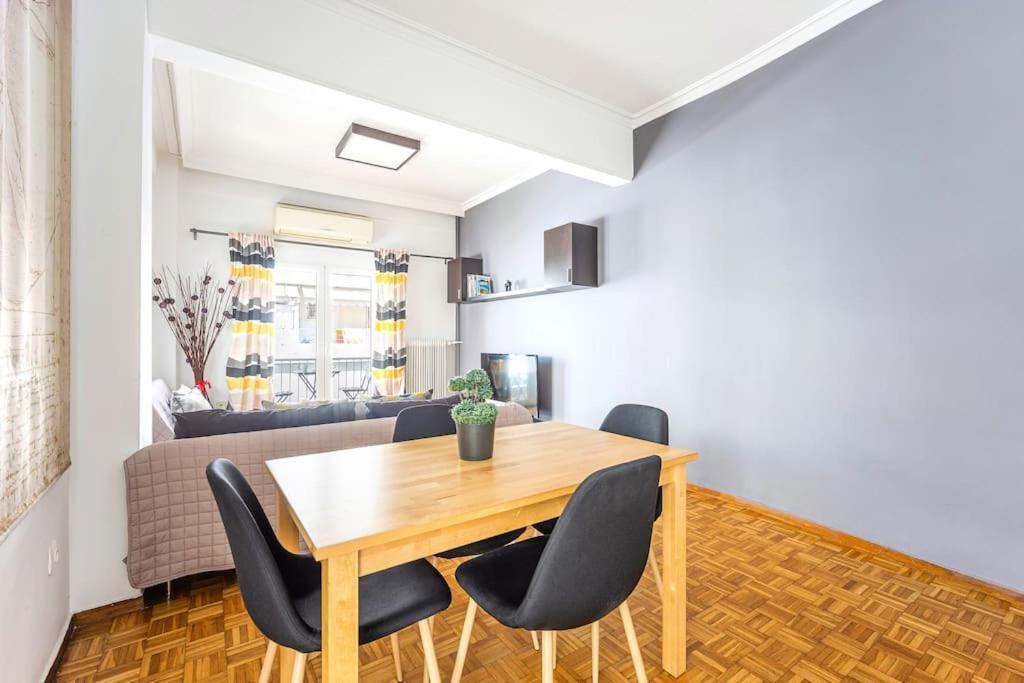 Apartment In The Middle Of Everything Atena Exterior foto