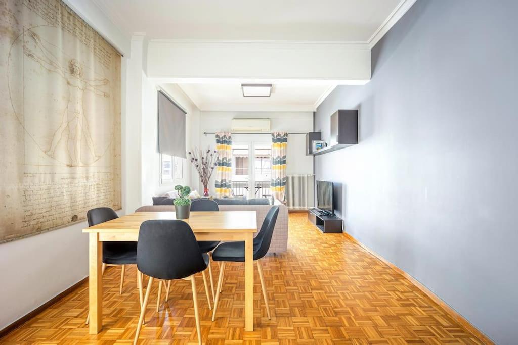 Apartment In The Middle Of Everything Atena Exterior foto